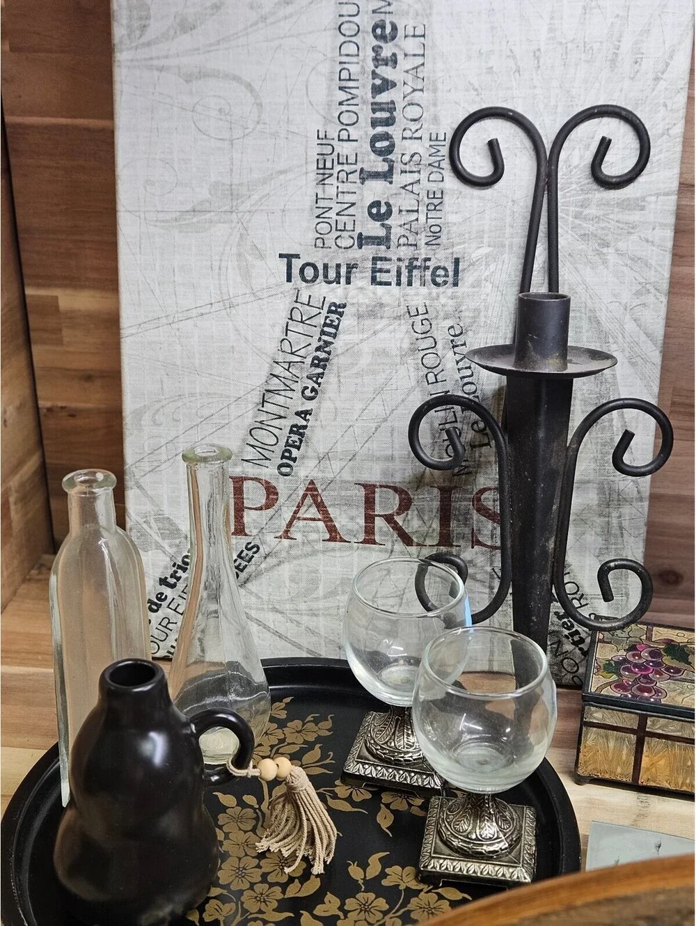 N/A paris themed